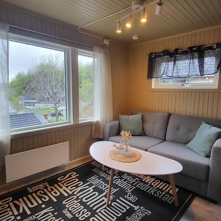 Koselig Studioleilighet I Svolvaer - Lofoten Ved Svolvaergeita, Djevelporten Extérieur photo
